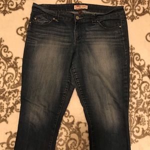 WOMENS JEANS